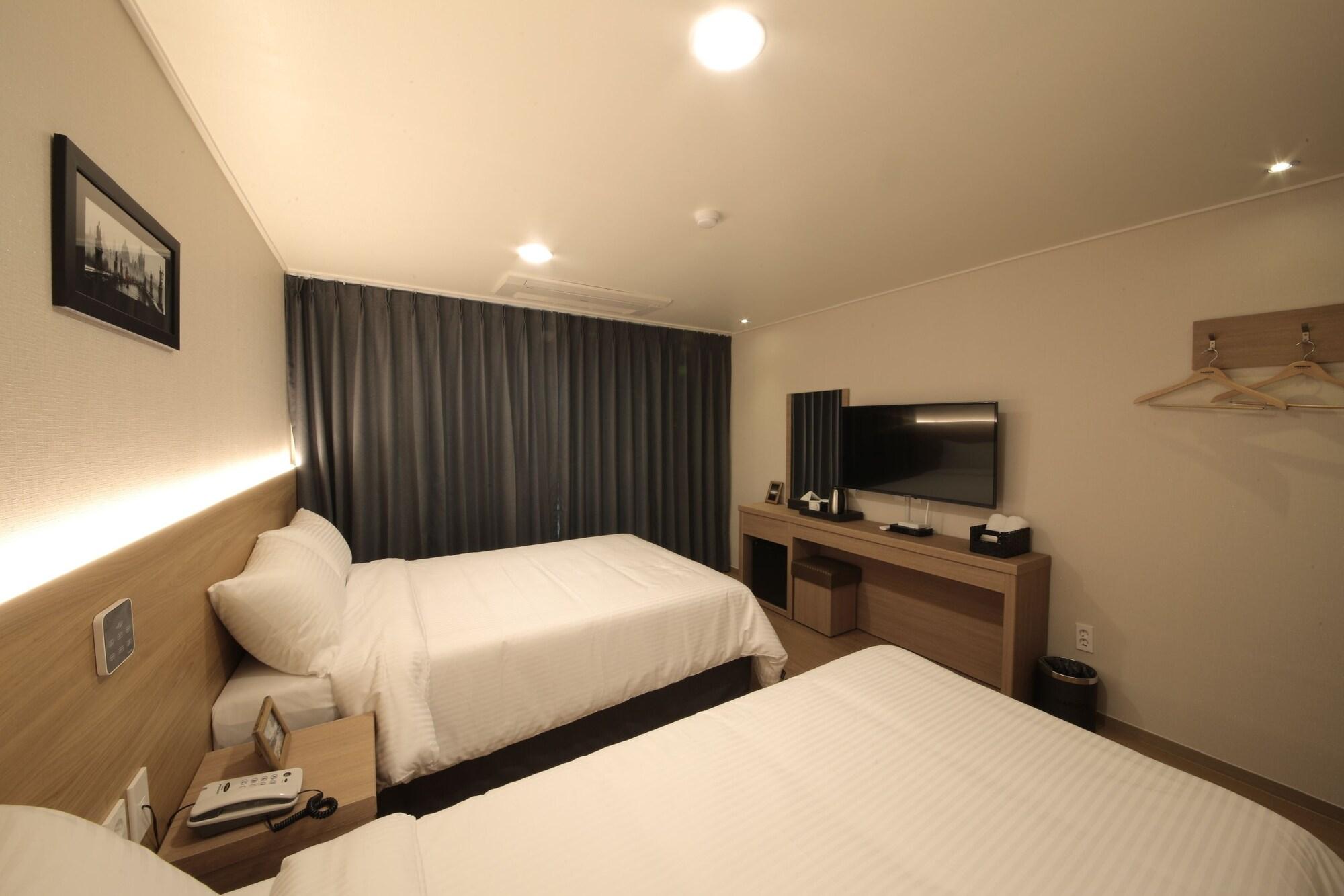 Harbor Hotel Jeju Exteriör bild
