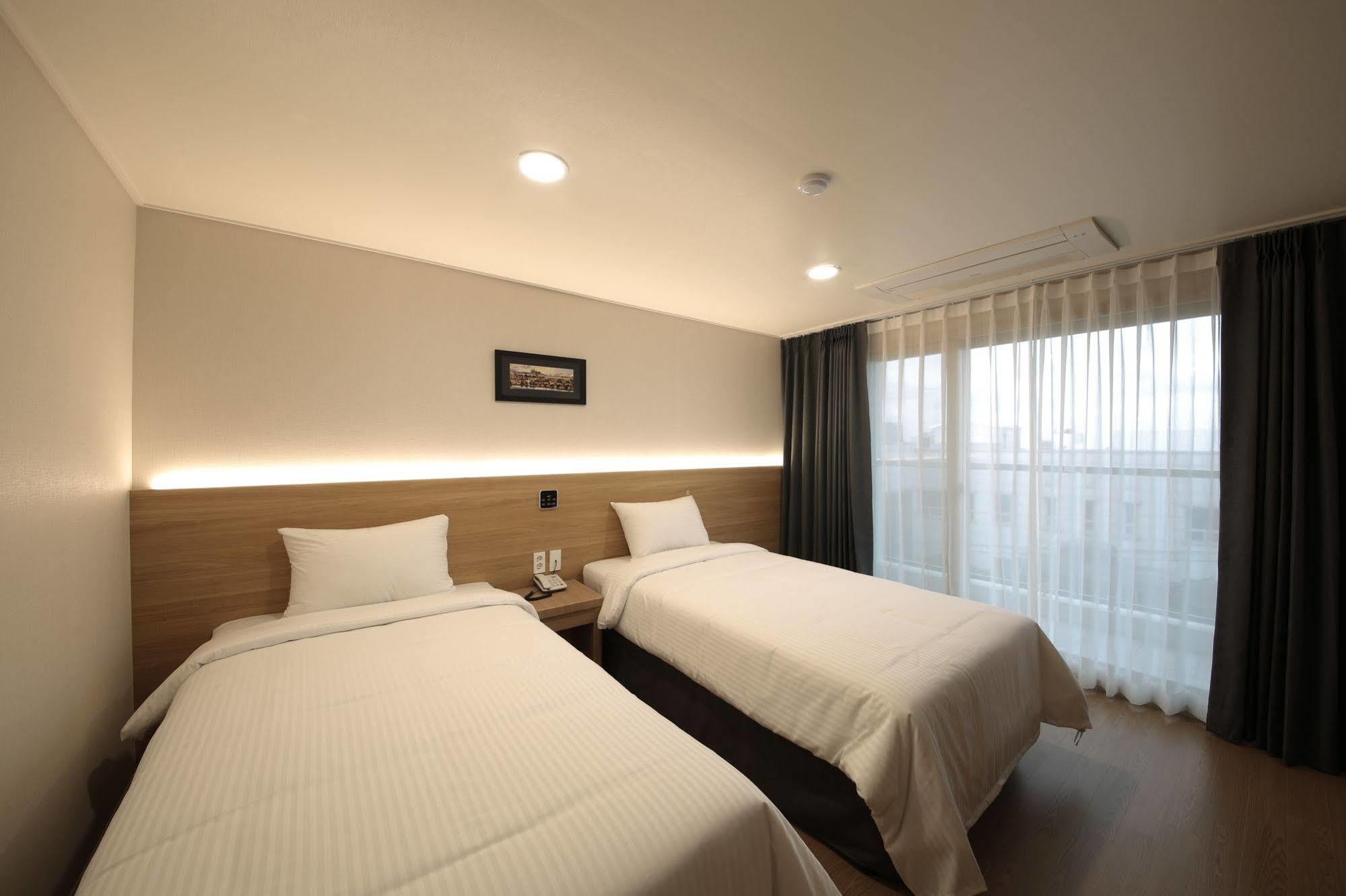 Harbor Hotel Jeju Exteriör bild